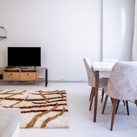 Fully Equipped Cozy Home In Kadikoy Isztambul Kültér fotó